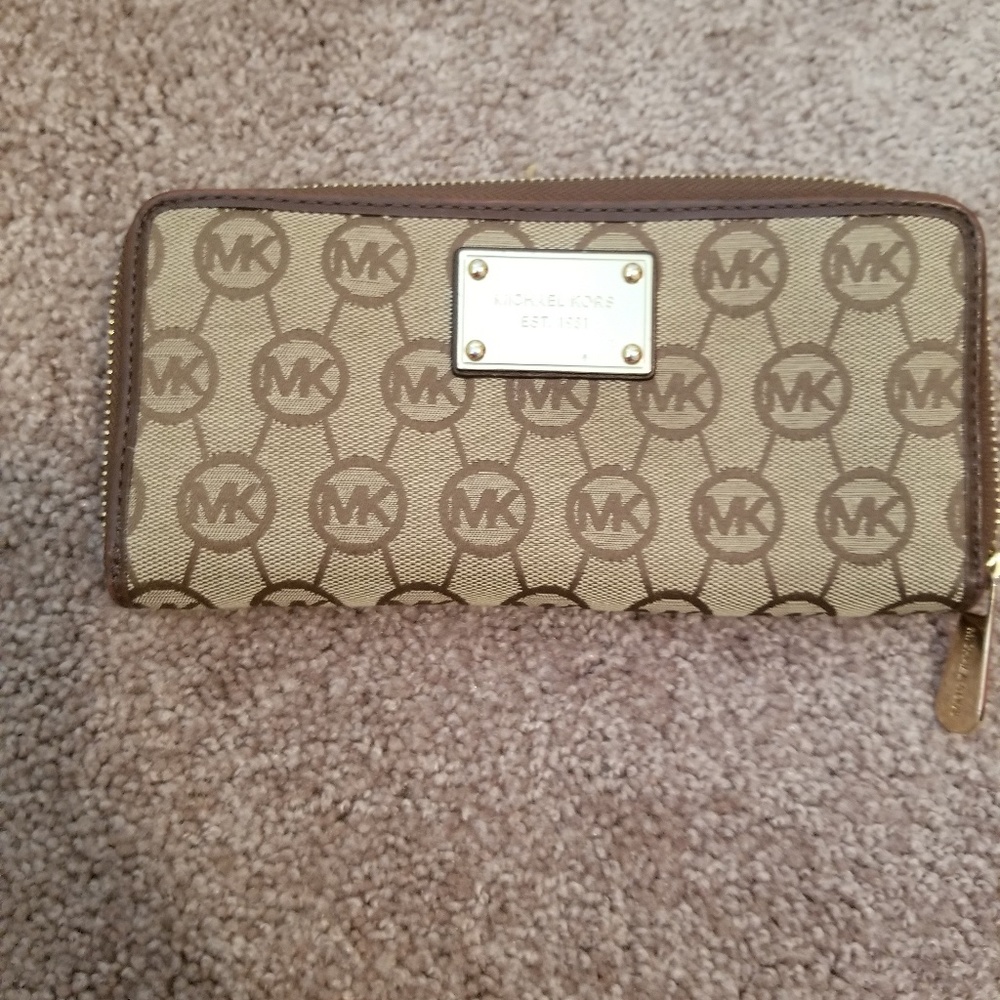 Michael kors wallett